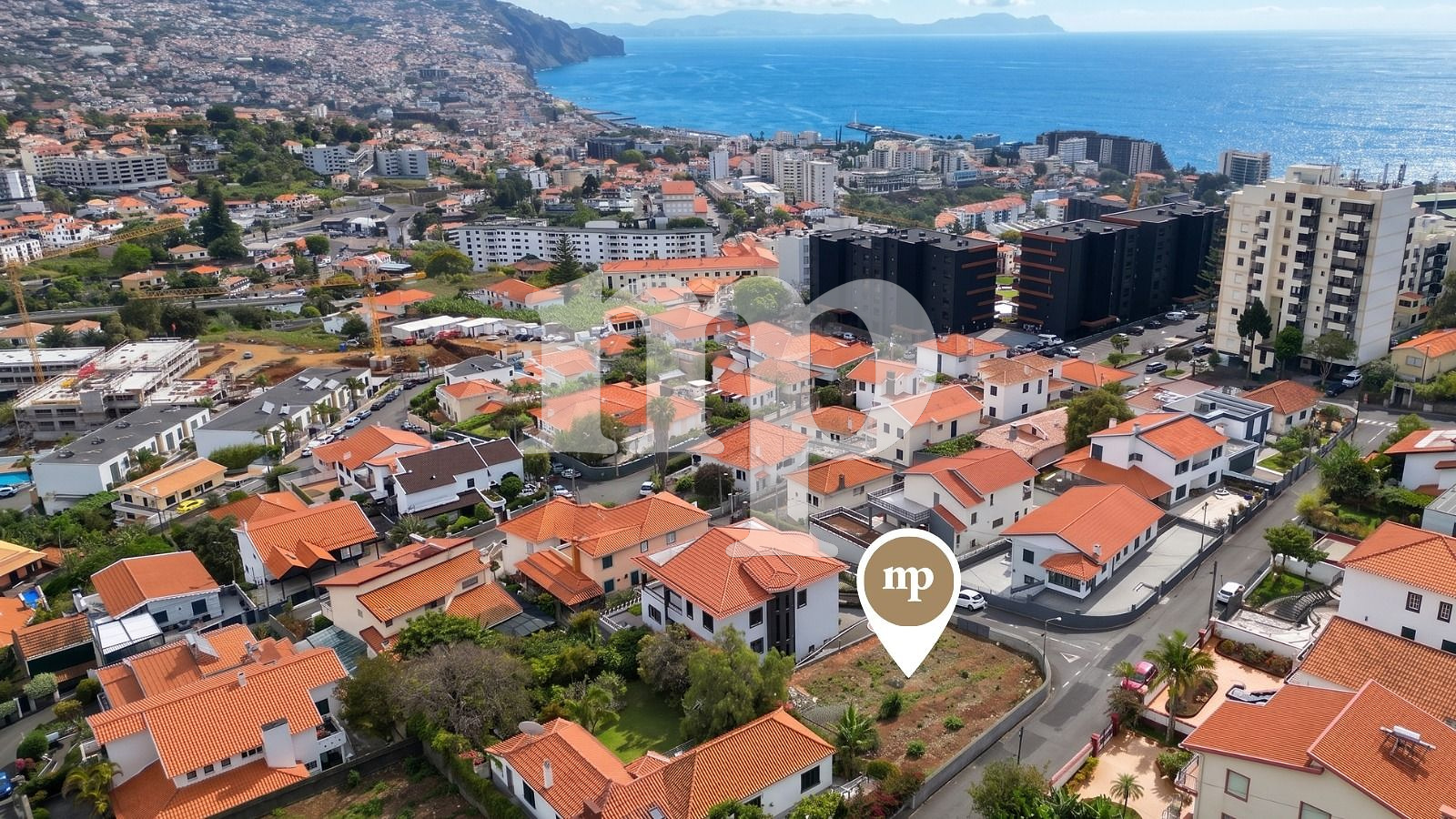 Plot with Approved Project in Virtudes