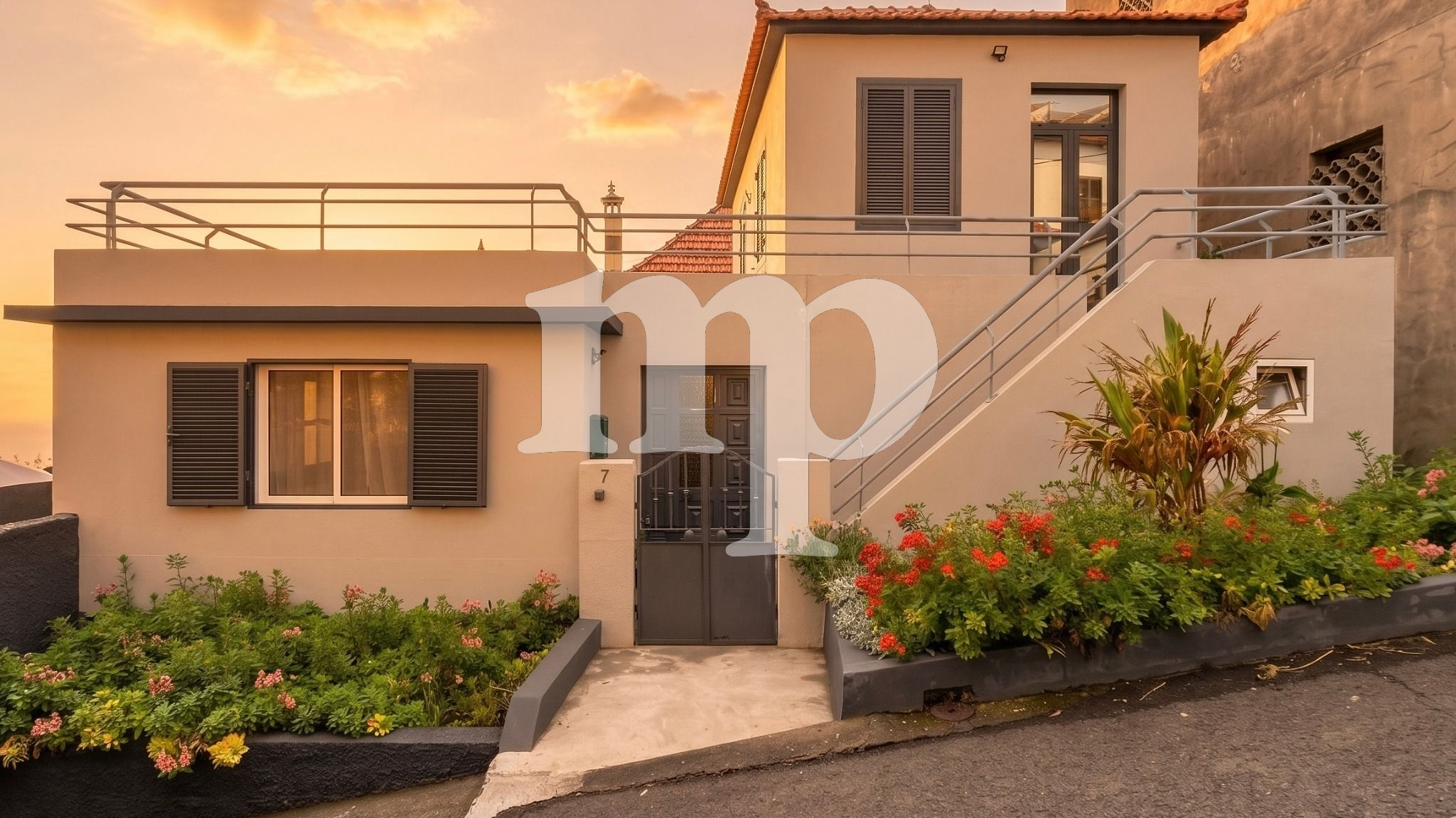 3 Bedroom AL License House in Calheta